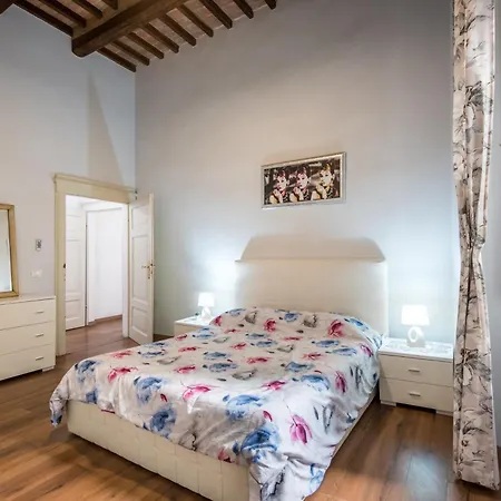 Incantevole Banchi Di Sopra Appartamento Siena